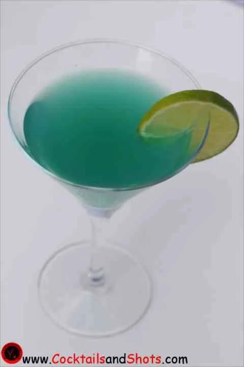 Baby Blue Martini recipe ingredients - How to make a Baby Blue Martini ...