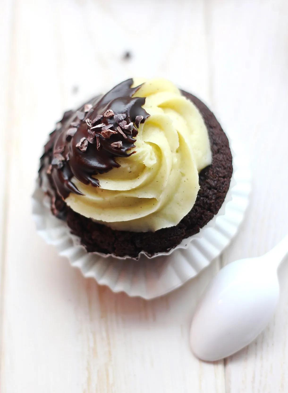 Cupcake chocolat-vanille comme un OREO - Régal