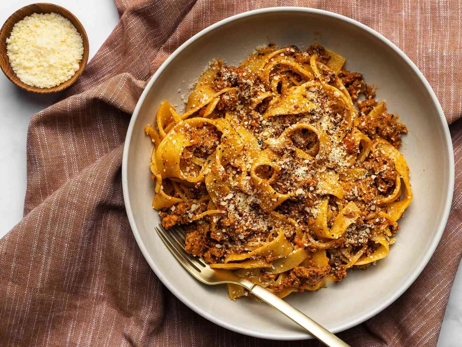 The Best Slow-Cooked Bolognese Sauce Recipe