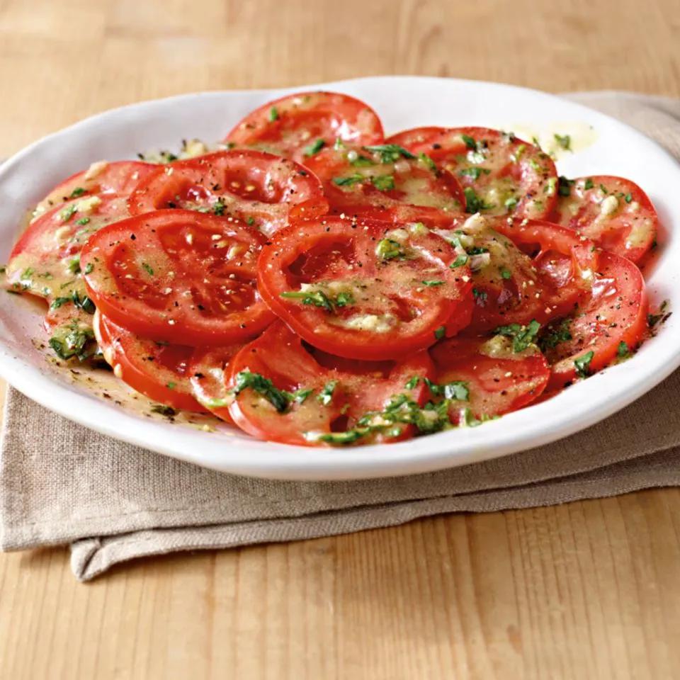 Tomatensalat Rezept - [ESSEN UND TRINKEN]