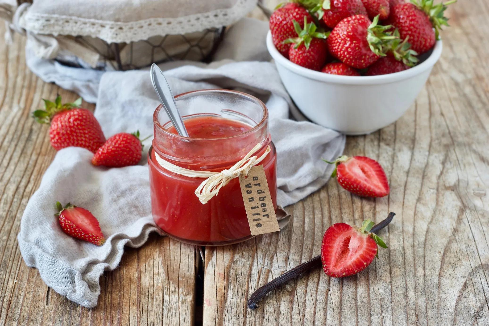 Erdbeer-Vanille-Marmelade - Rezept - Sweets &amp; Lifestyle®