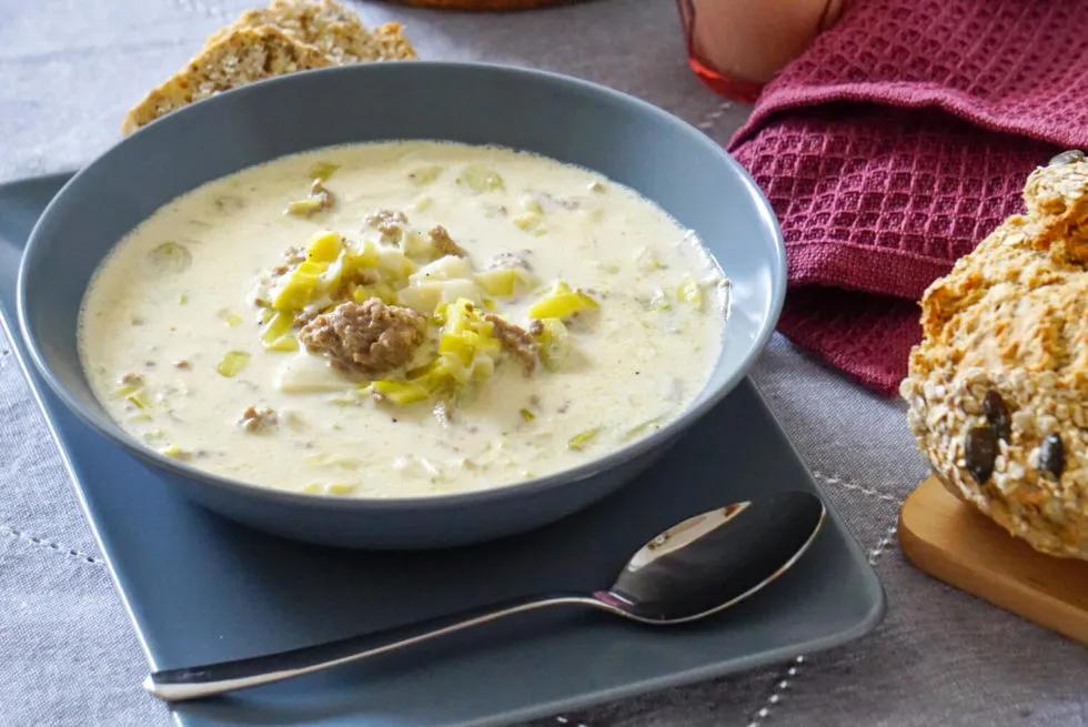 Käse-Lauch-Suppe mit Hackfleisch — Küchenschwestern