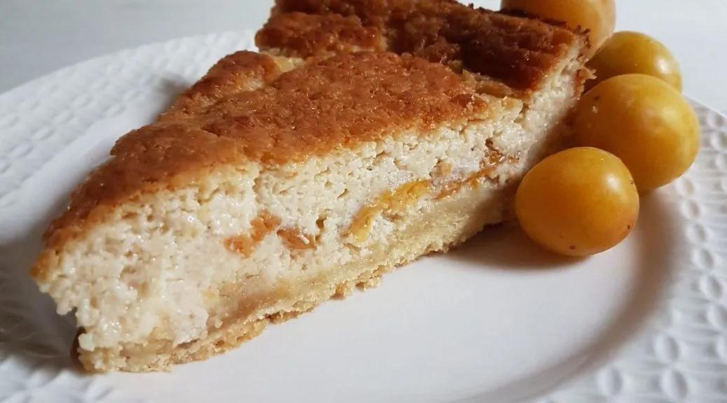 Mirabellen-Quark-Kuchen mit Marzipan - vegan und munter