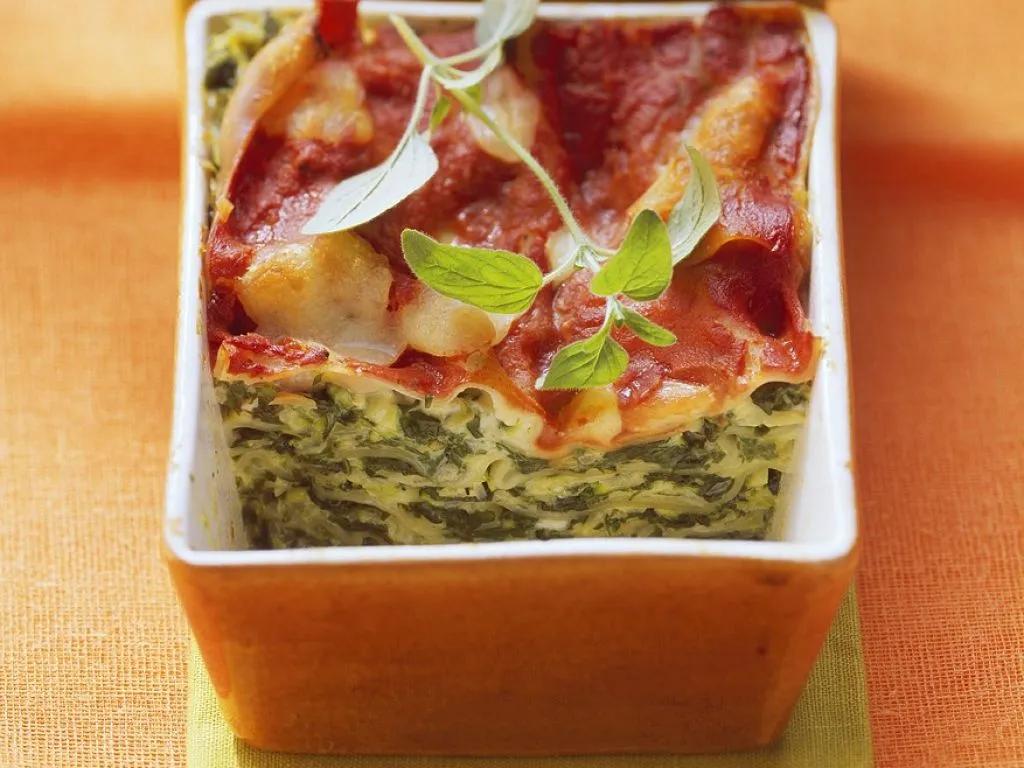Gemüse-Lasagne mit Zucchini und Spinat Rezept | EAT SMARTER