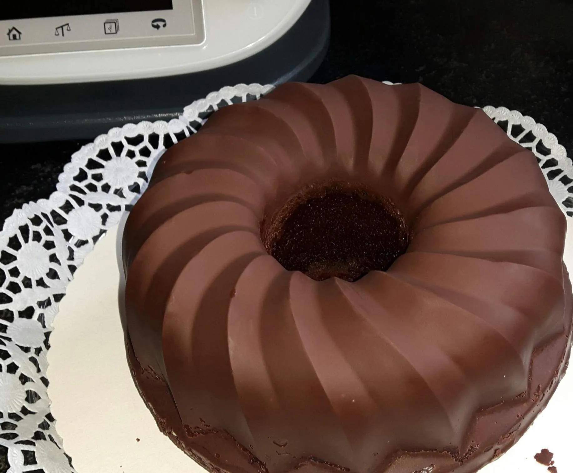 Schokoladenguss wie vom Bäcker | Rezept | Kuchen ohne backen, Kuchen ...