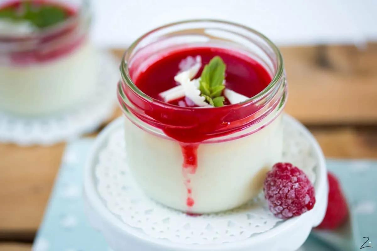 Panna Cotta mit Himbeer Sauce