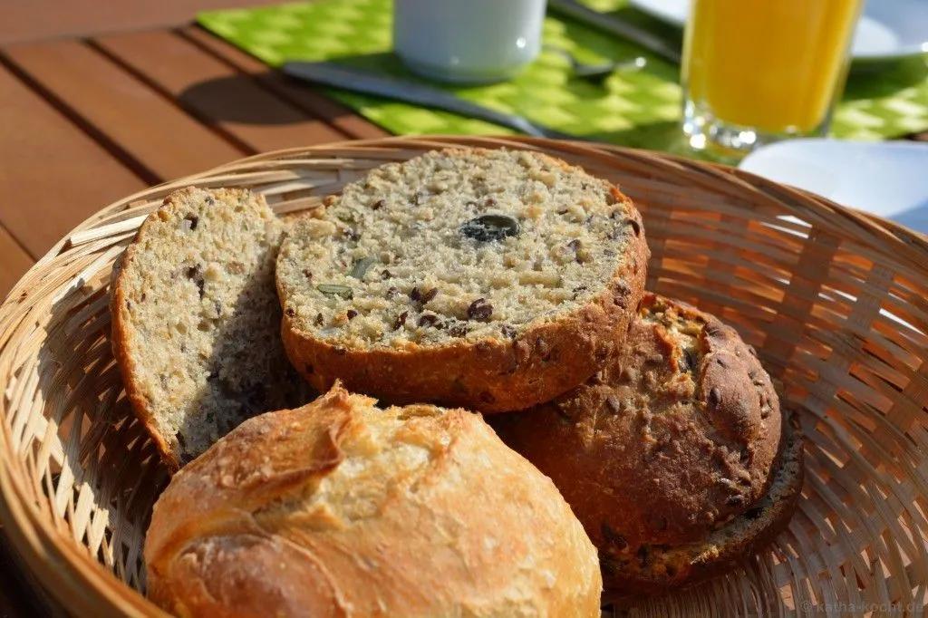 Mehrkorn-Brötchen | Mehrkorn, Frühstück backen, Lebensmittel essen