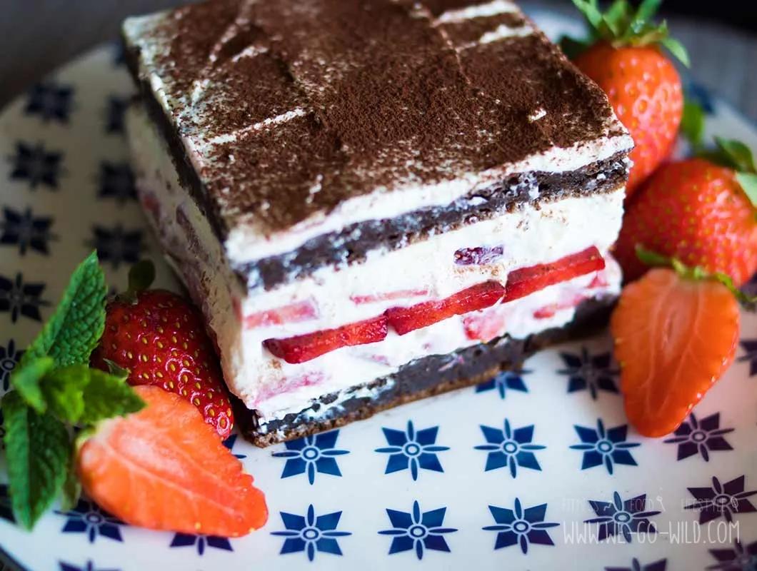 Fruchtiges Fitness Dessert: Protein Erdbeer Tiramisu mit Quark