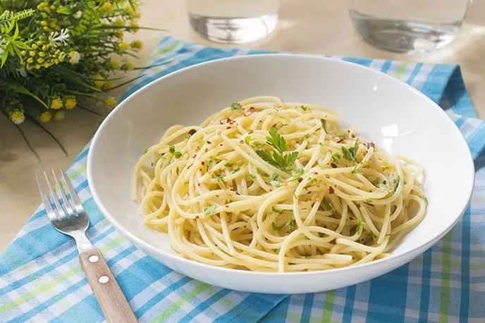 Spaghetti aglio, olio e peperoncino - Ricetta Fatto in casa da Benedetta