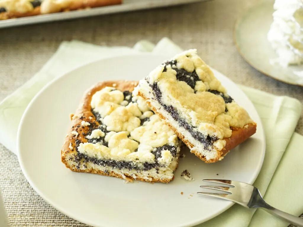 Schlesischer Mohnkuchen mit Streuseln vom Blech - einfach &amp; lecker ...