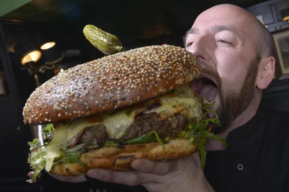Giant burger challenge floors hungry diners in Brighton | Daily Star