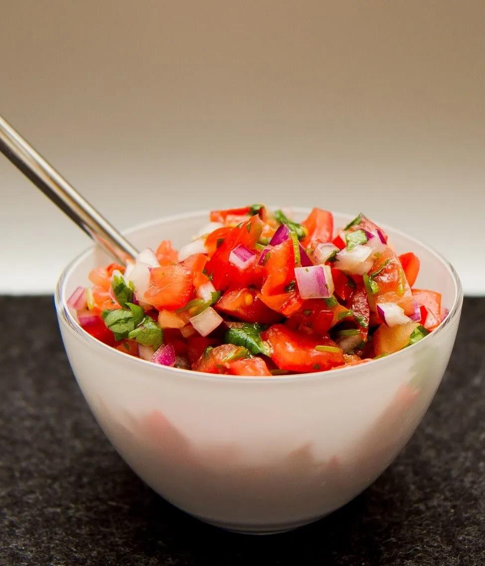 Grov salsa med koriander - Det glade kjøkken
