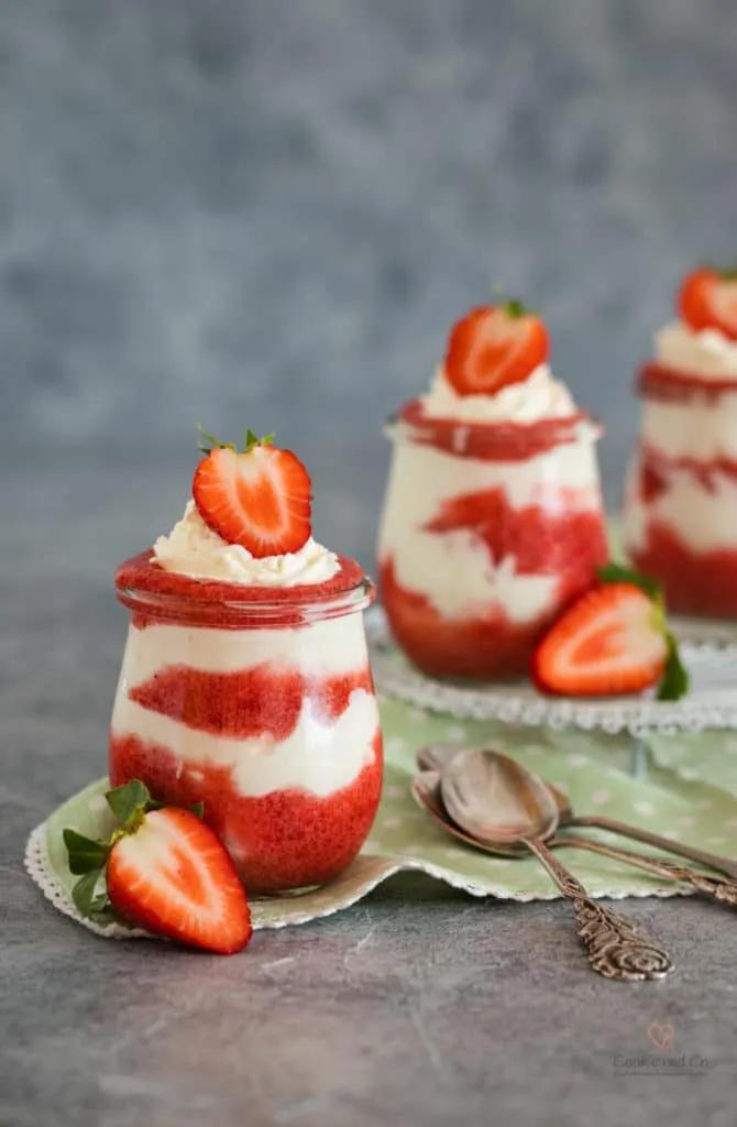 Schneller Erdbeer-Traum (Dessert im Glas)