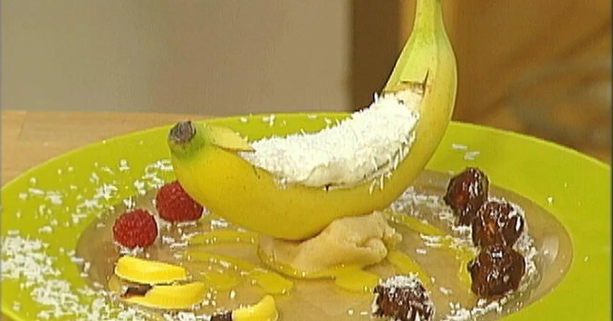 Gefüllte Bananen mit bananigen Pralinen - einfach &amp; lecker ...