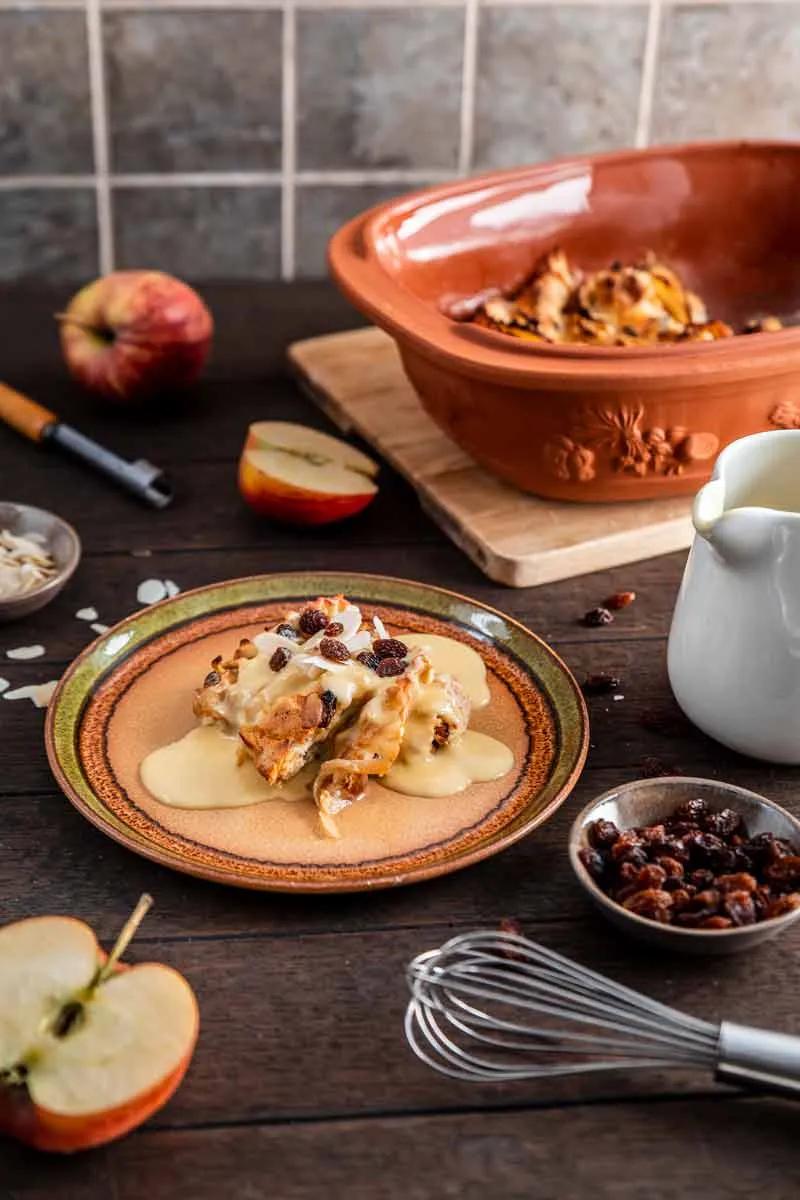 Süßer Apfel-Brot-Auflauf - Willkommen in der Rezeptwelt