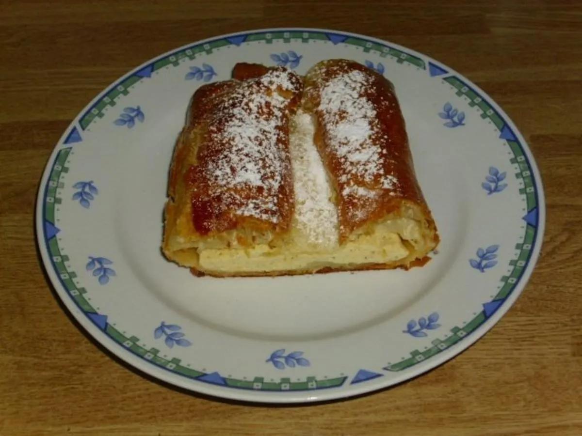 Blätterteig-Vanille Quarkstrudel - Rezept - kochbar.de