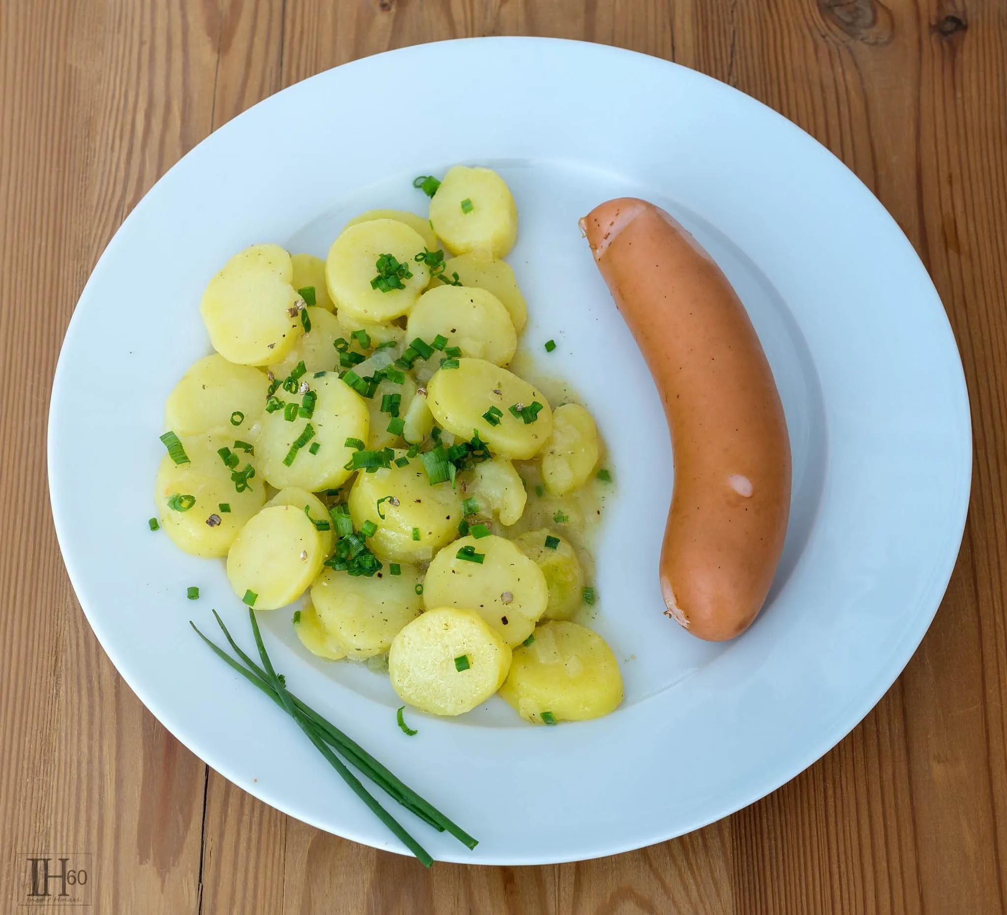 Kartoffelsalat mit Bockwurst Kartoffelsalat mit Bockwurst#Kartoffeln# ...