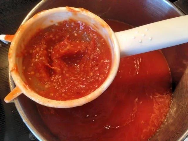 Ketchup-Rezept für einfachen und leckeren Tomatenketchup | Ketchup ...