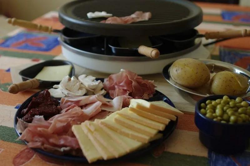 Raclette Zutaten &amp; nützliche Tipps für die Zubereitung - ZENIDEEN