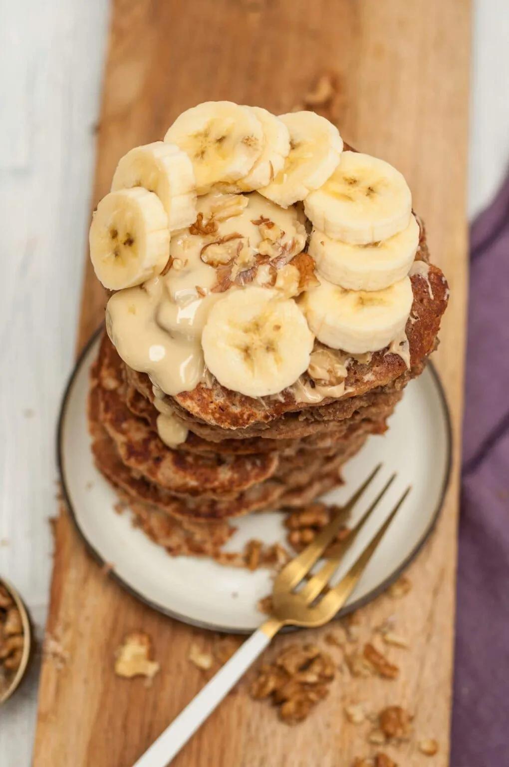 Vegane Walnuss Bananen Pancakes — VEGANE VIBES