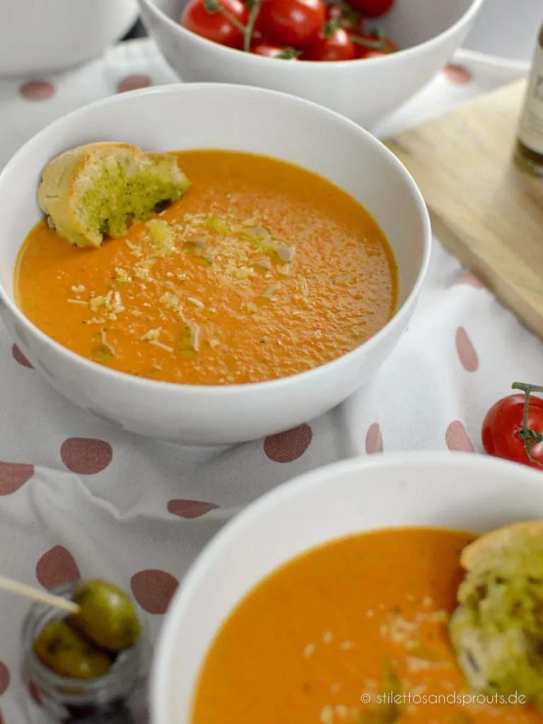 Italienische Tomaten-Parmesan-Suppe - Stilettos &amp; Sprouts