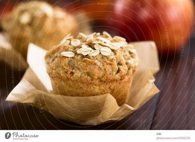 Apfel-Haferflocken-Muffin - ein lizenzfreies Stock Foto von Photocase