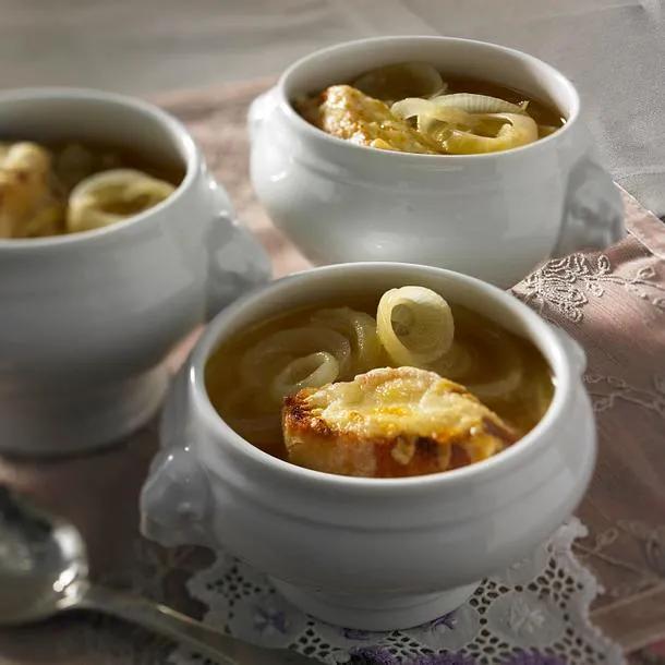 Französische Zwiebelsuppe Rezept | LECKER