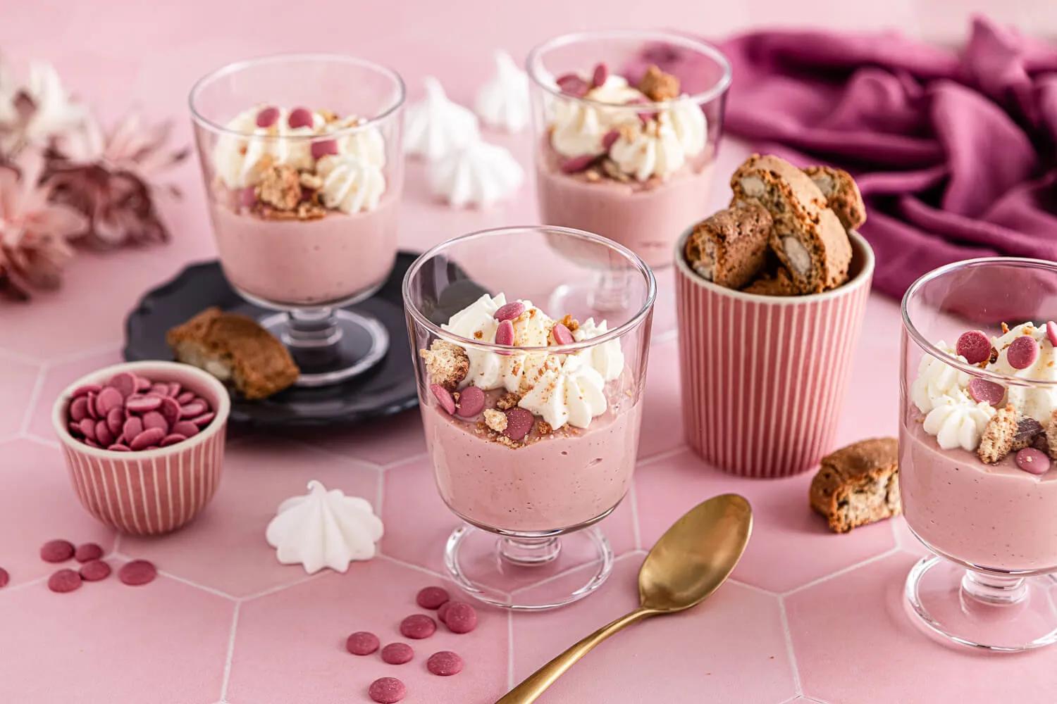 Rosa Schokoladenpudding mit Ruby Schokolade | Madame Dessert