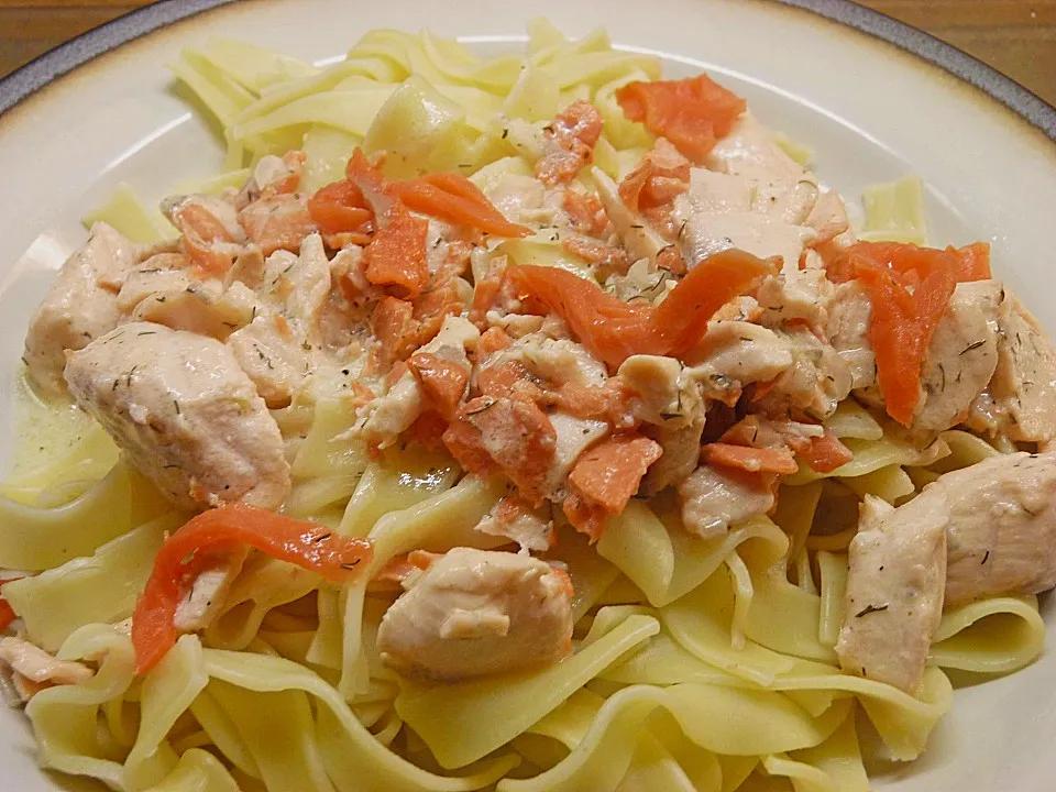 Bandnudeln mit zweierlei Lachs - Ein beliebtes Rezept | Chefkoch.de