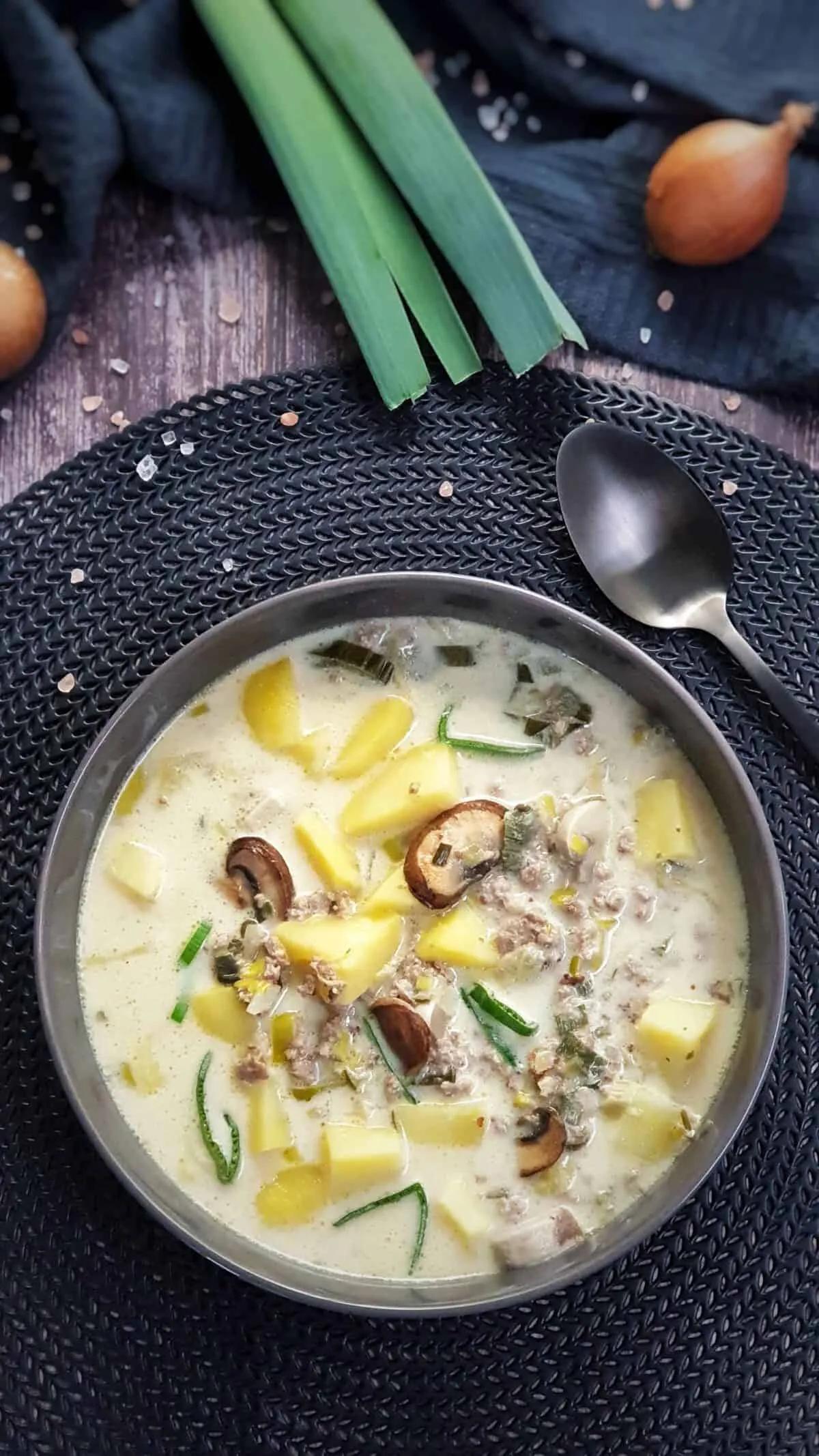 Käse-Lauch-Suppe mit Hackfleisch - Lydiasfoodblog