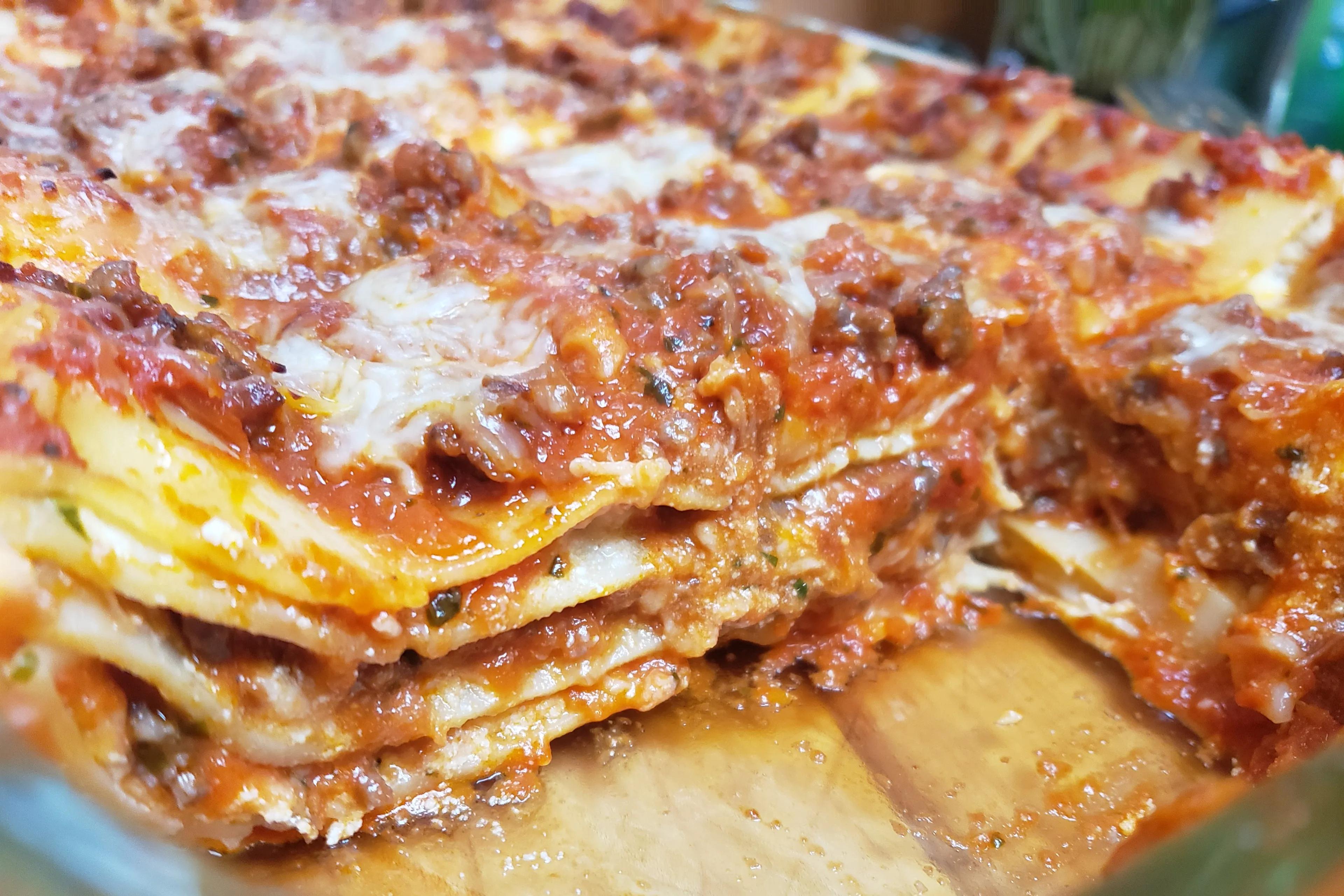 Classic Meat Lasagna - My Dragonfly Cafe