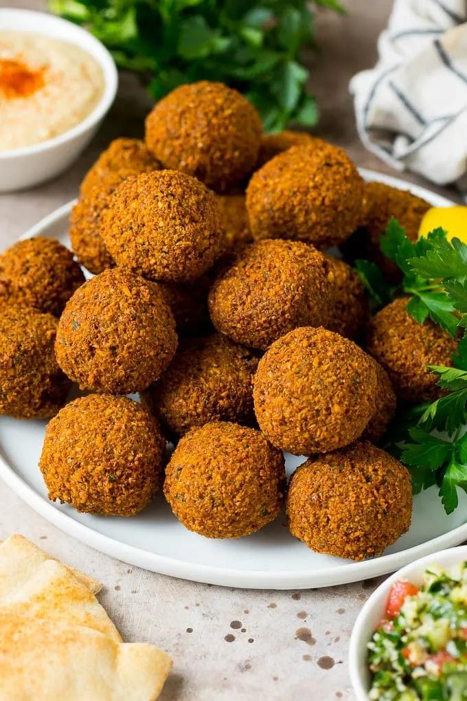 Falafel Recipe (Fried or Baked) - Dinner at the Zoo