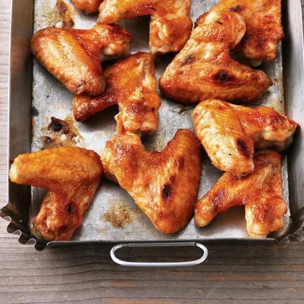 Buffalo Chicken Wings | Rezept | Hähnchenflügel rezept, Leckeres essen ...
