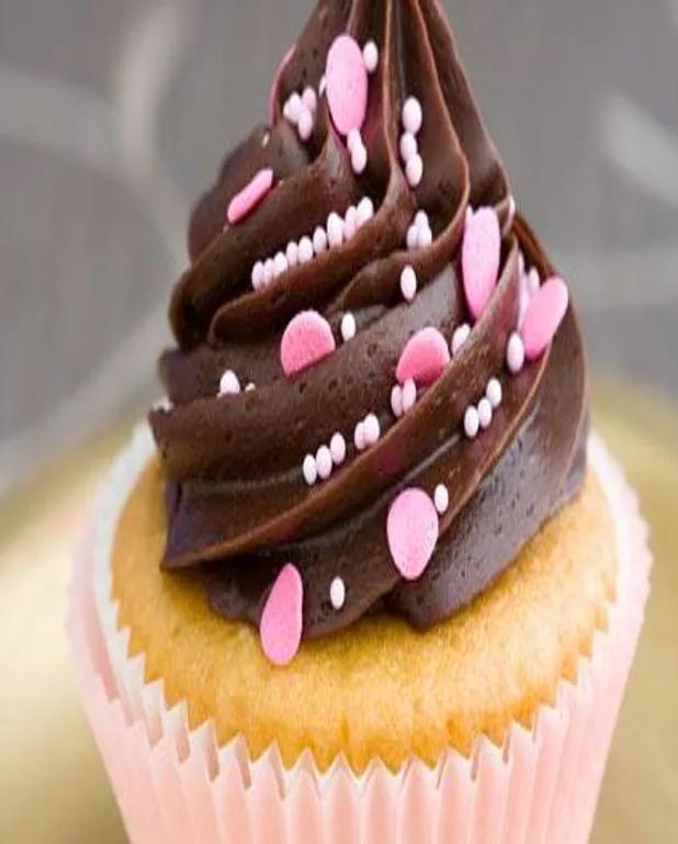 Cupcakes vanille- chocolat pour 12 personnes - Recettes Elle à Table