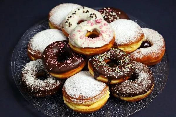 Krapfen – Berliner – Kreppel – Donuts – Bauernkrapfen/ Krofne - krafne ...