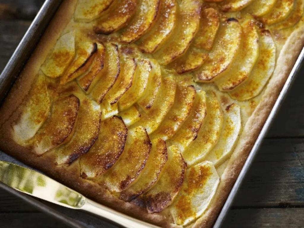 Apfelkuchen mit Hefeteig - einfach &amp; lecker | DasKochrezept.de