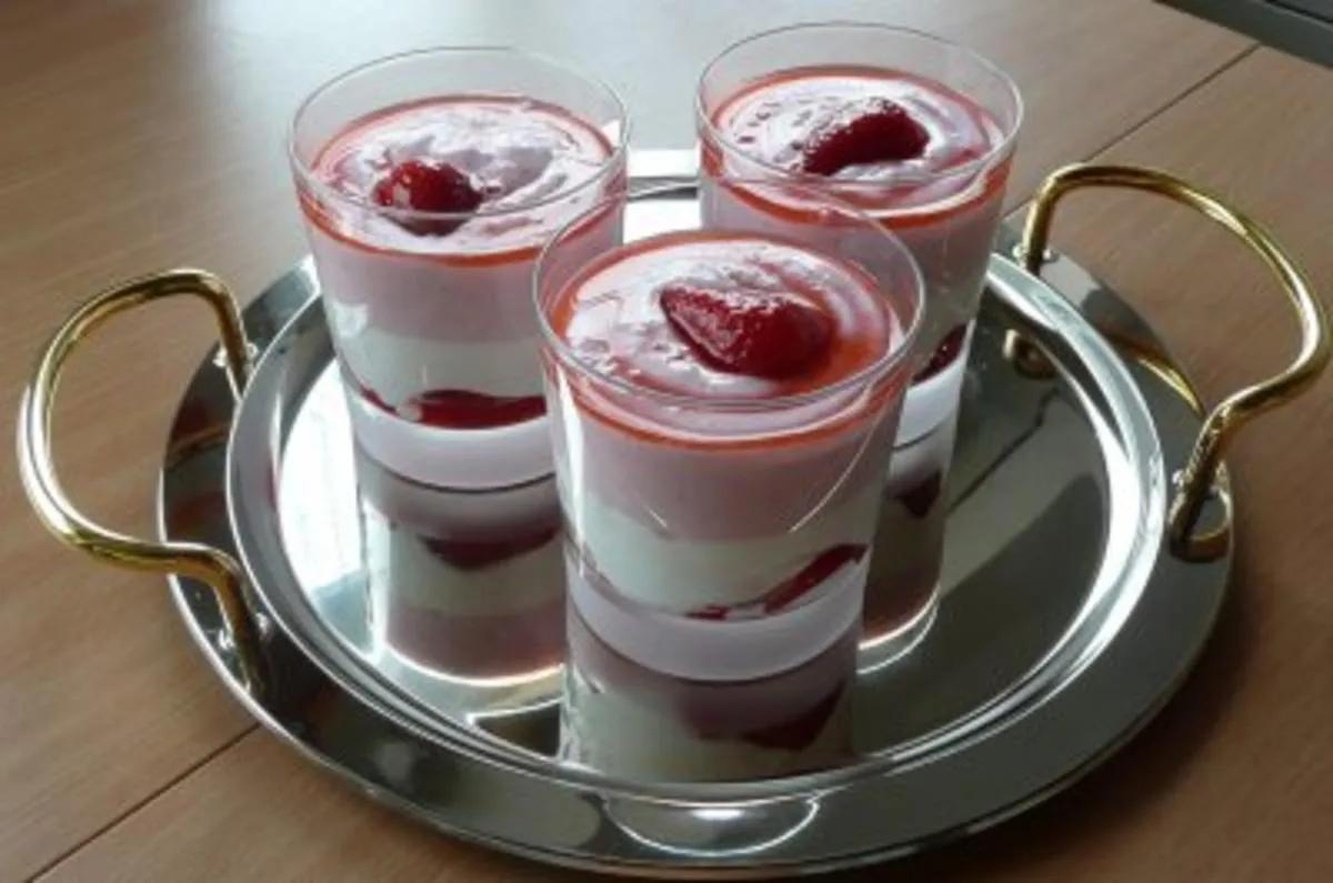 Dessert: Erdbeer- Joghurt-Quark - Rezept - kochbar.de