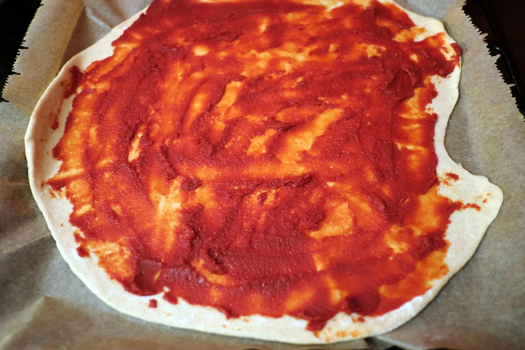 Quark-Öl-Teig-Pizza mit Dinkelvollkorn - Rezept | kochenOHNE | Rezept ...