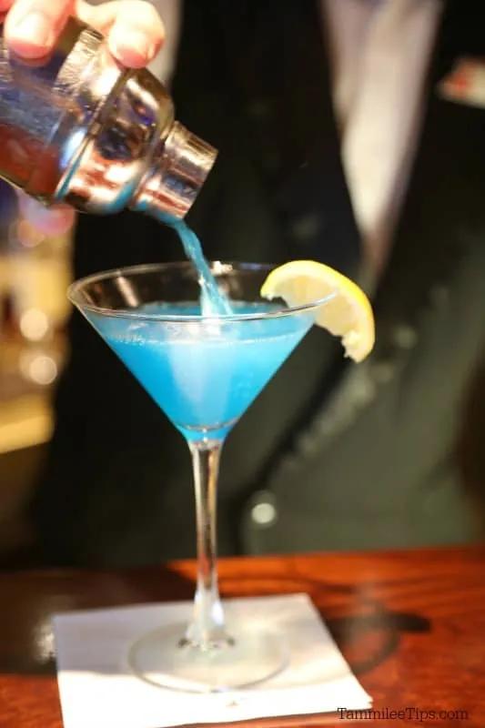 Sea Blue Martini Recipe - Tammilee Tips