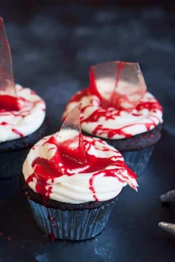 10 Scary Halloween Cupcake Ideas That are So Spooky!