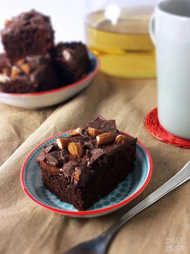 Schoko-Brownies mit Schokoladen-Nuss-Topping - Ina Isst