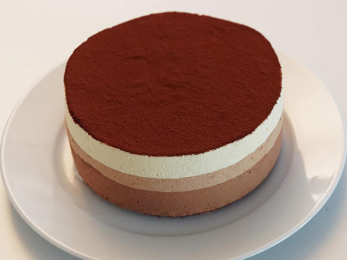 Dreierlei-Schokoladenmousse-Torte