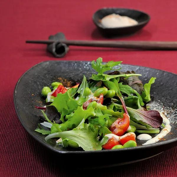 Japanischer Salat mit frischen Sojabohnen Rezept | Küchengötter