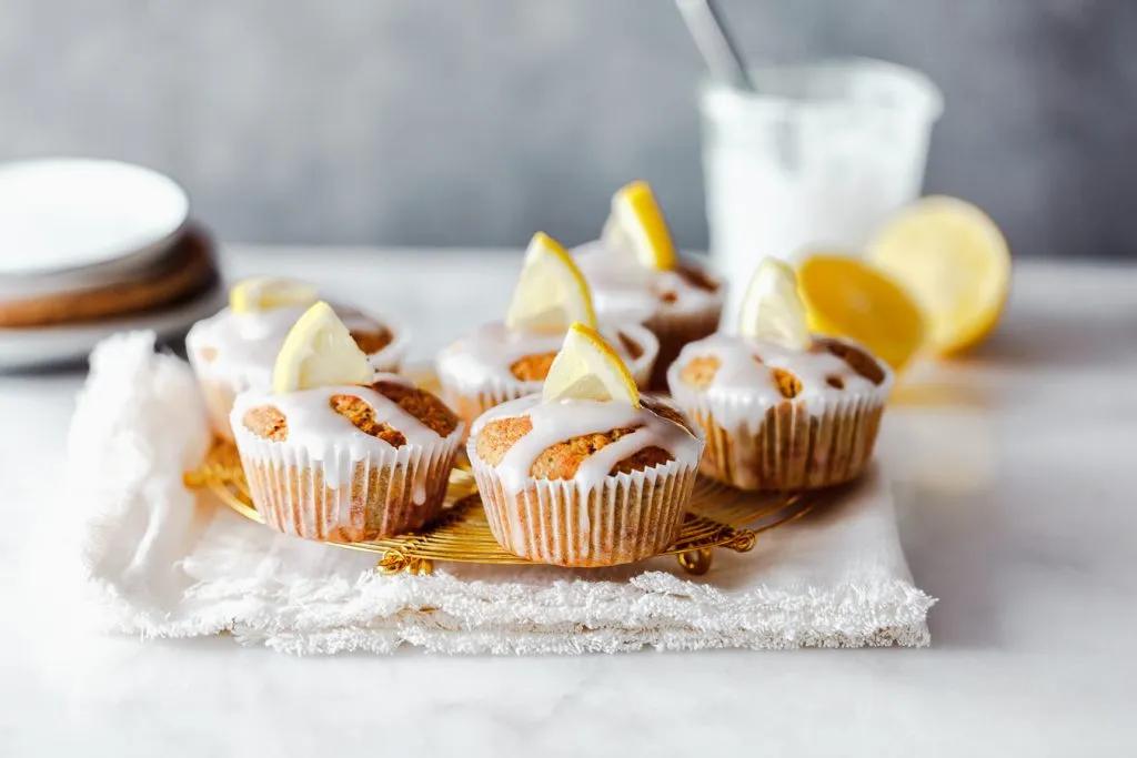 Zitronen-Buttermilch-Muffins mit Mohn | Foodlovin&amp;#39;