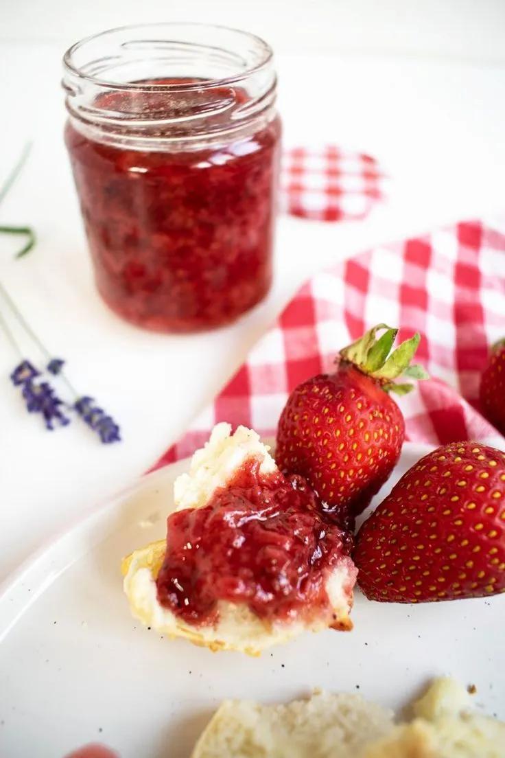 Erdbeermarmelade mit Lavendel &amp; Vanille - ohne Zucker - | Erdbeeren ...