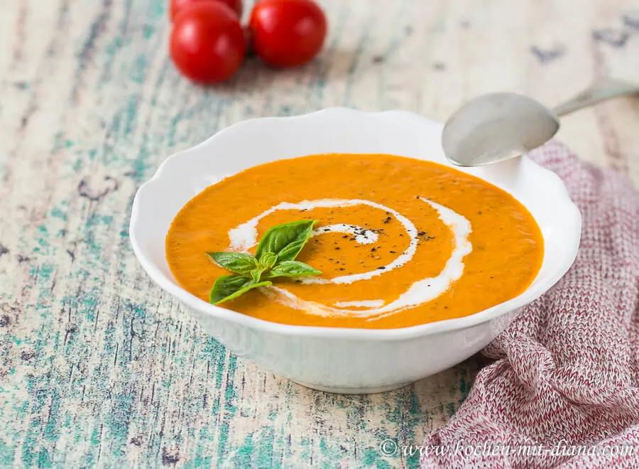 Tomaten-Basilikum-Suppe - Kochen mit Diana