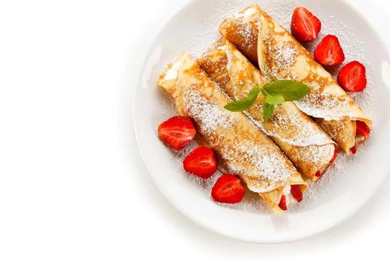 Pfannkuchen mit Erdbeer-Quark-Füllung » Rezept | GOURMETmagazin