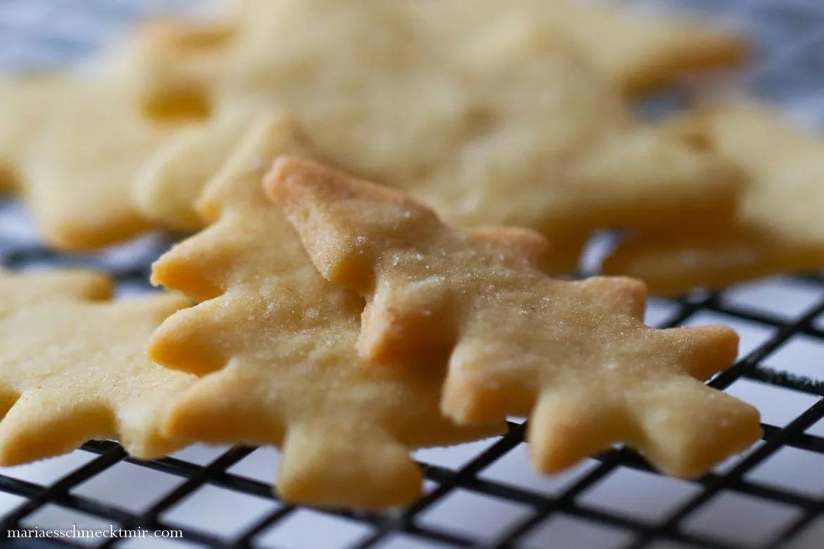 Spitzbuben und klassische Butterplätzchen — Maria, es schmeckt mir ...