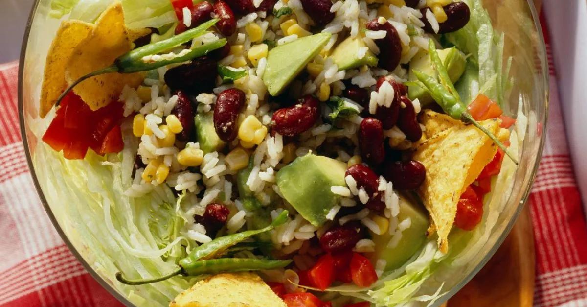 Mexikanischer Reissalat Rezept | EAT SMARTER