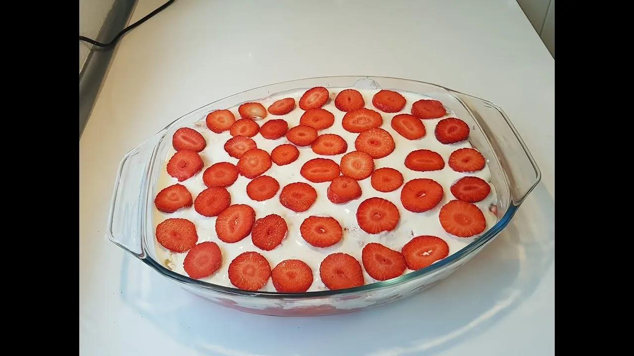 Erdbeer-Tiramisu mit Quark, lecker und einfach! - YouTube